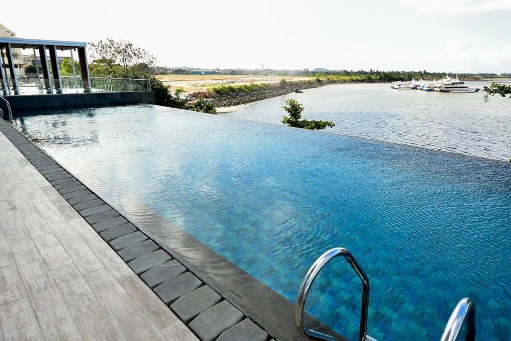 Lovina 8-Ad At One Residence Batam Екстер'єр фото